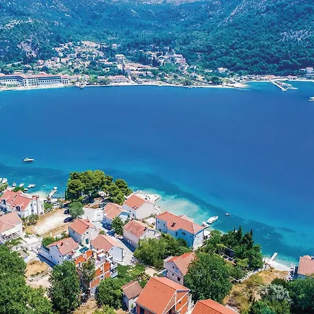 アパート Three-bedroom In *