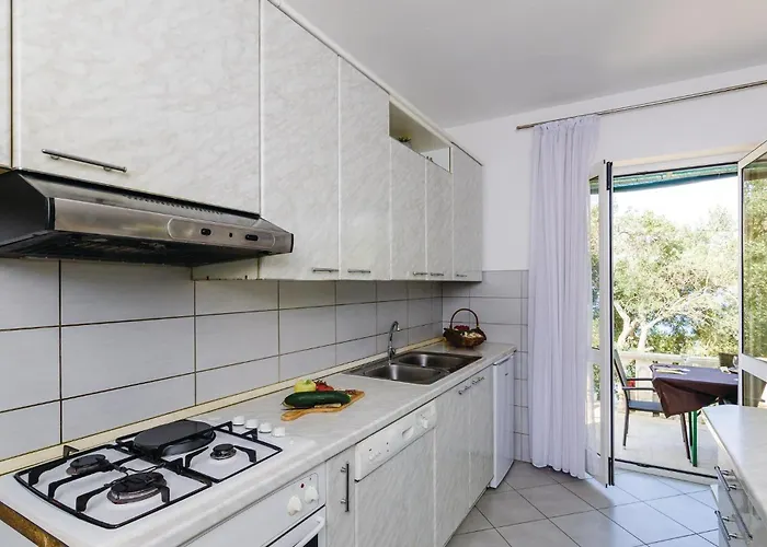 Three-bedroom In סלאנו