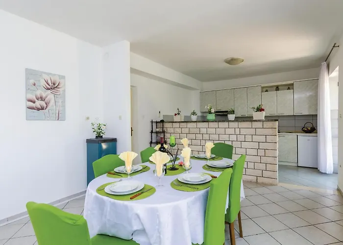 Three-bedroom In דירה *