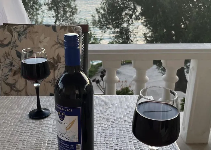 Three-bedroom In * סלאנו